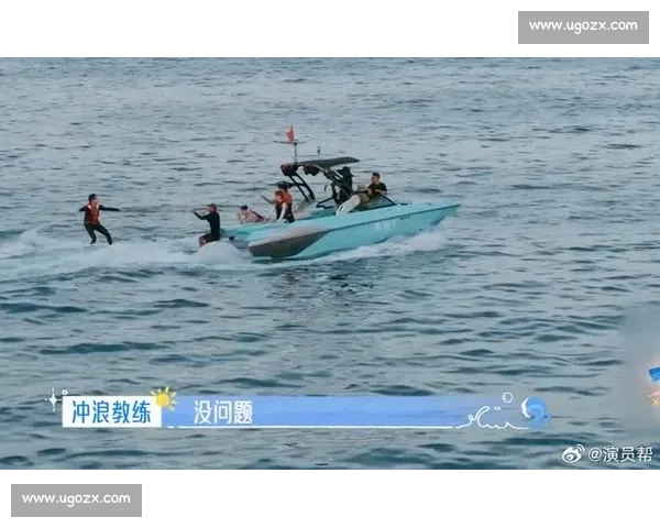 海角小队冲浪挑战:齐思钧暖心护队友 海角小队冲浪挑战:齐思钧暖心护队友